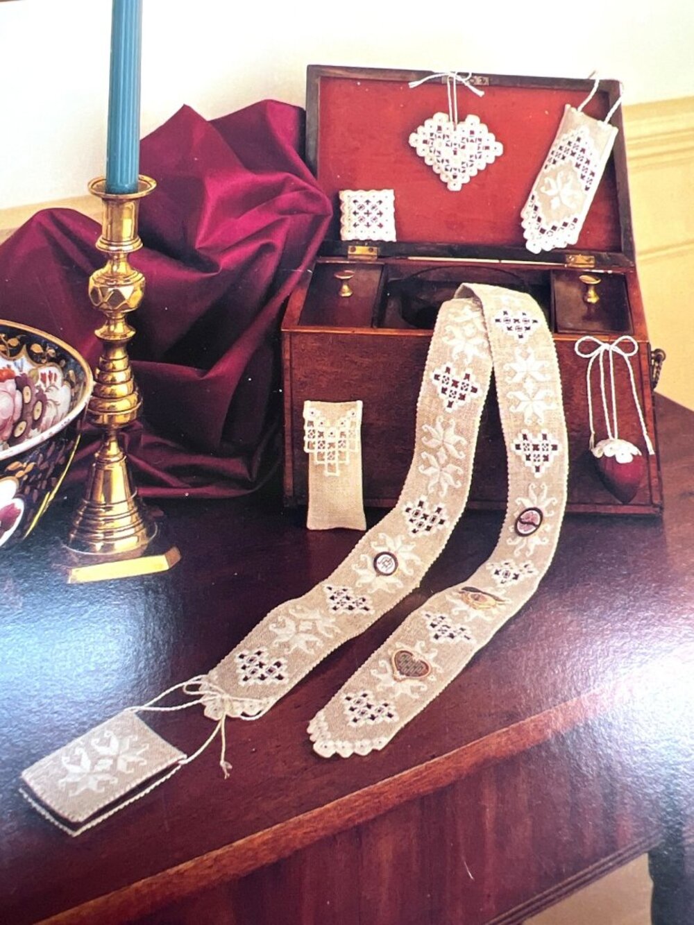Hardanger Stitchers Treasures Cross-Stitch Embroidery Patterns Book - Picture 1 of 3